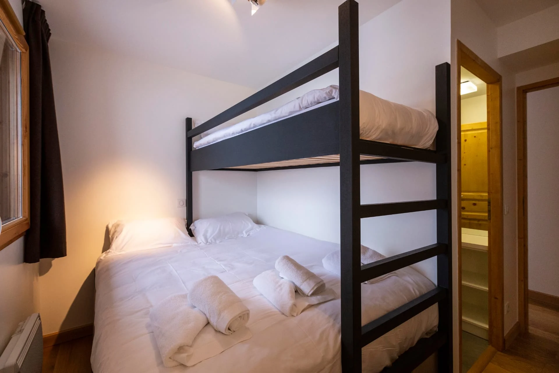 Chambre de l'appartement Chamois avec lits superposés pour les enfants
